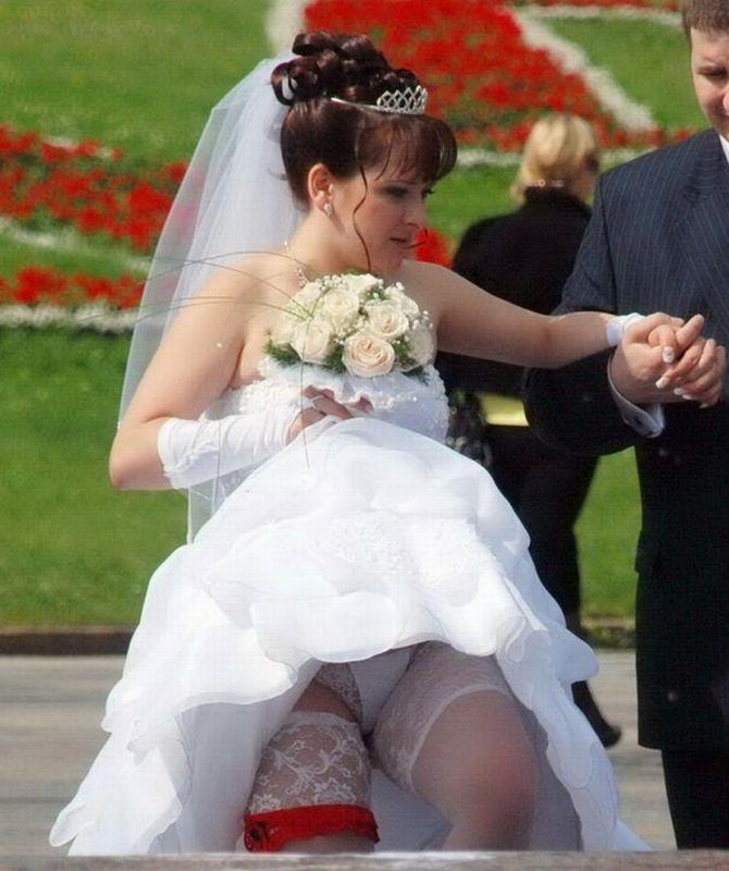 wedding dress oops