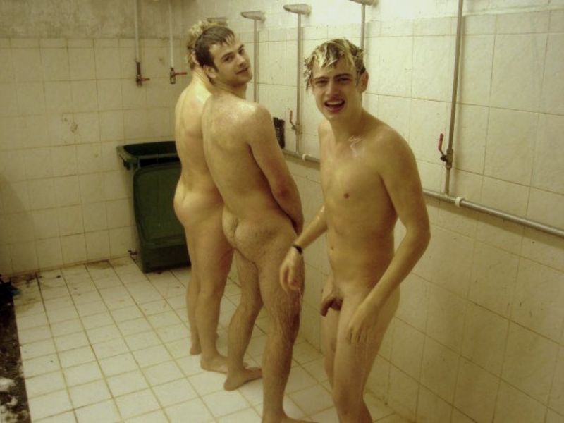 Girls locker room nude showers - Real Naked Girls