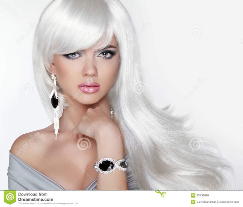 girl with light blonde hair