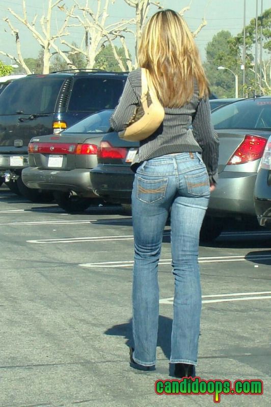 Candid Ass In Tight Jeans - Cumception