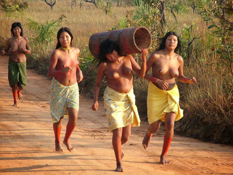 tribe girls spreading