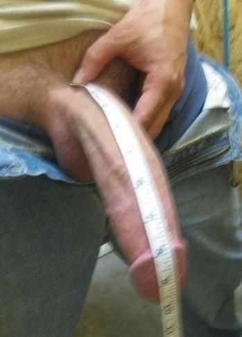 girls measuring penis