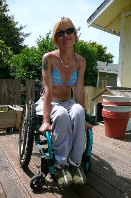 nude paraplegic women wheelchairs