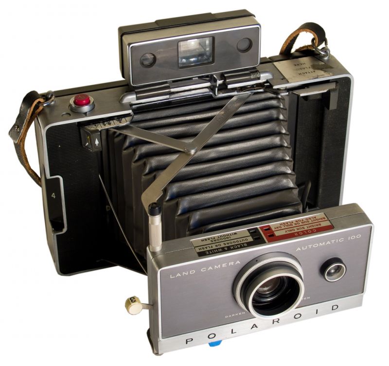 polaroid instant film camera