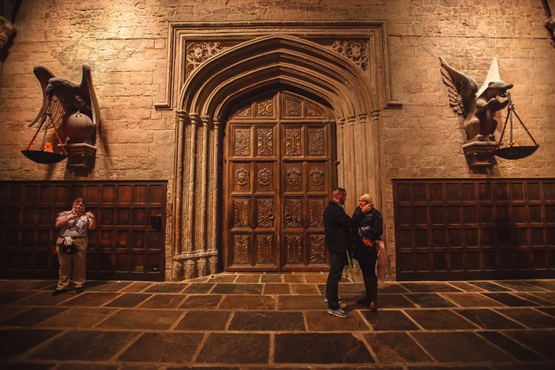 hogwarts castle entrance hall