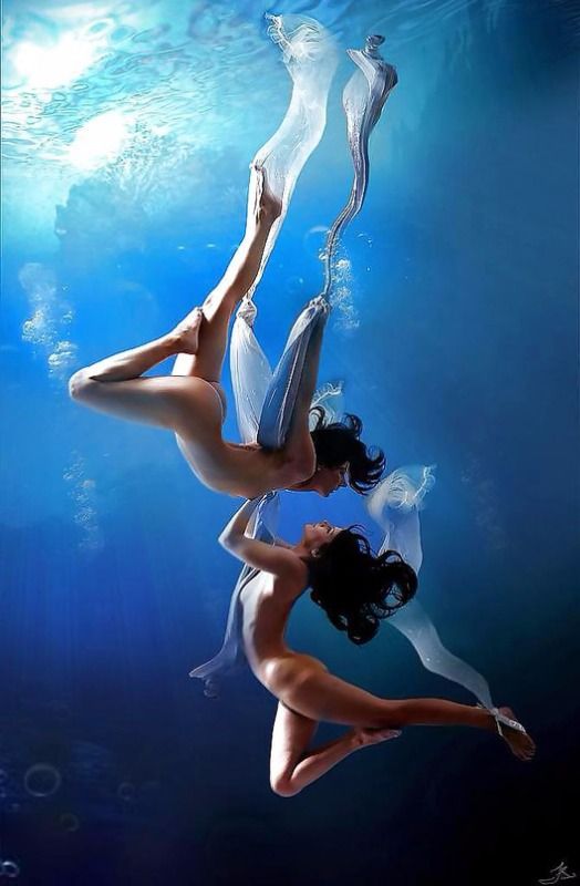 underwater erotica