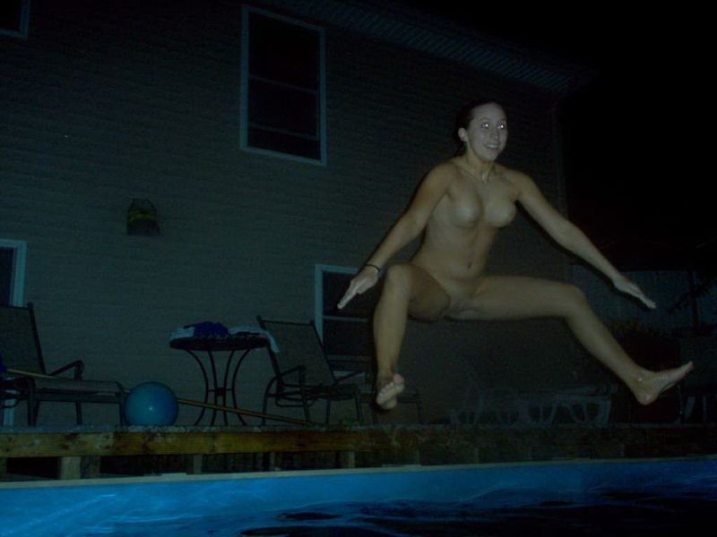 naked girls outdoors at night