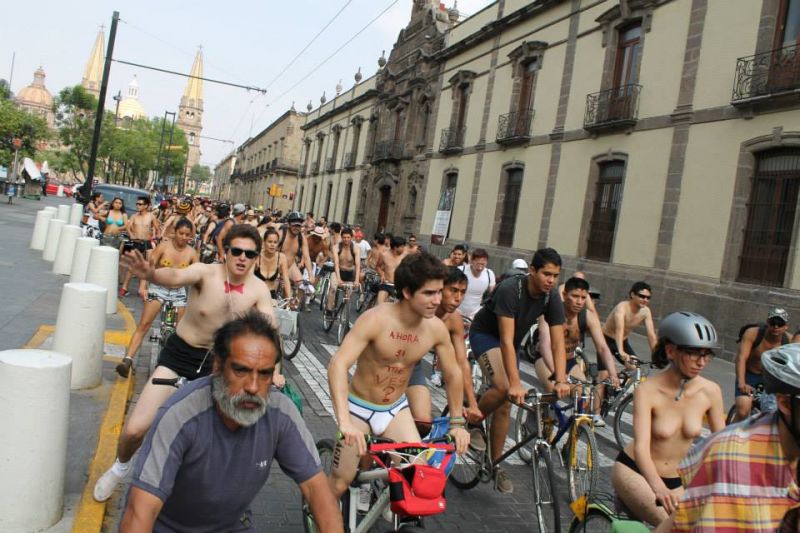 guatemala hombres desnudos