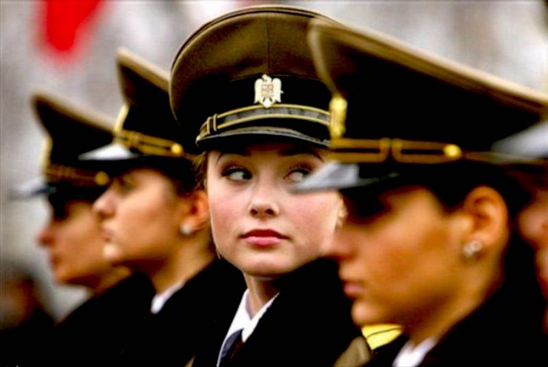 female police officers in arizona