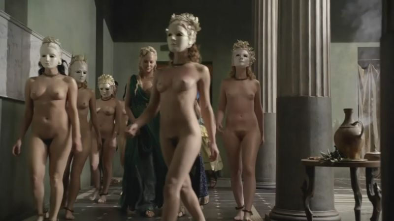 ancient roman sculptures of women