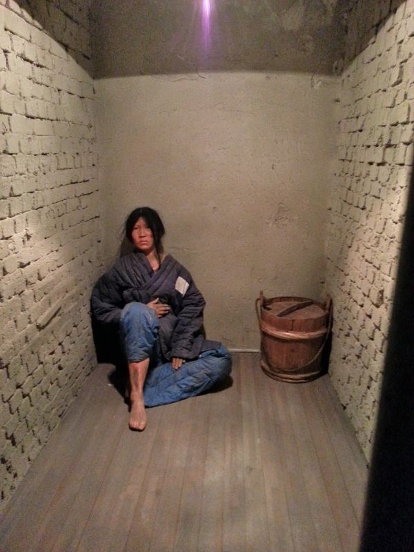 woman held captive in basement