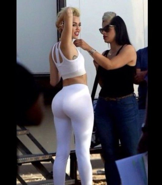 big white girl booty shorts