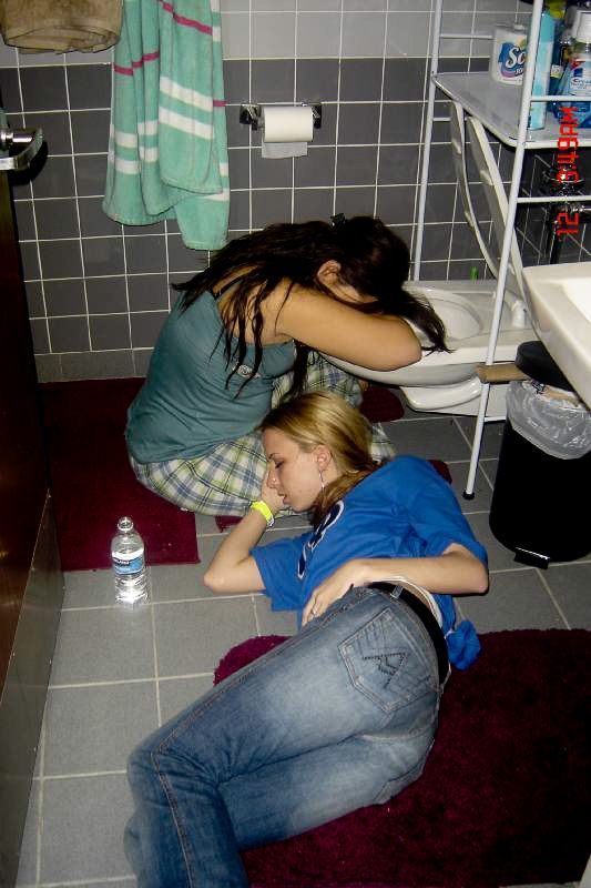 passed out drunk college girls