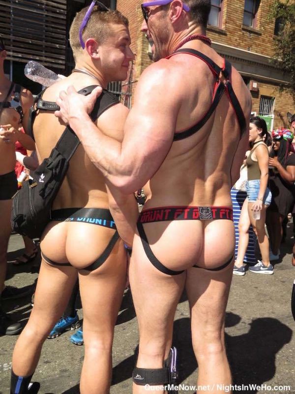 cole streets gay selfie