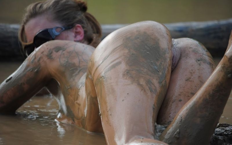 Nude Girl Covered In Dirt