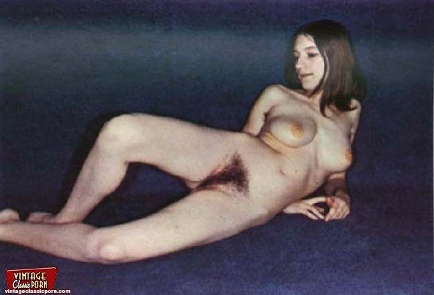 vintage retro nude women