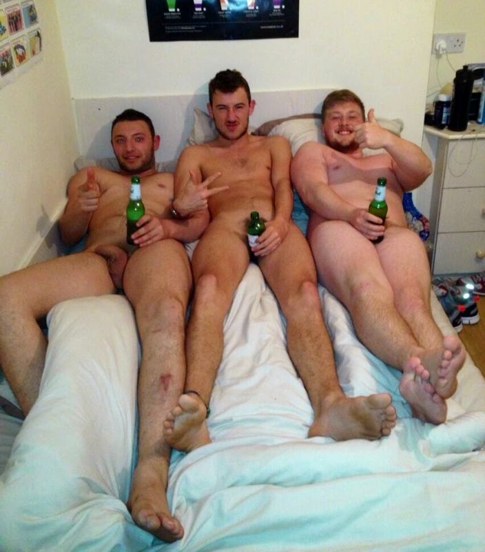 pictures of nude men with men in bed