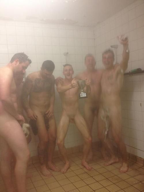 adult nude showers