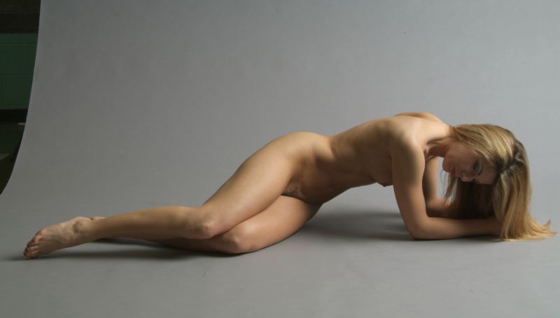 naked female body nude