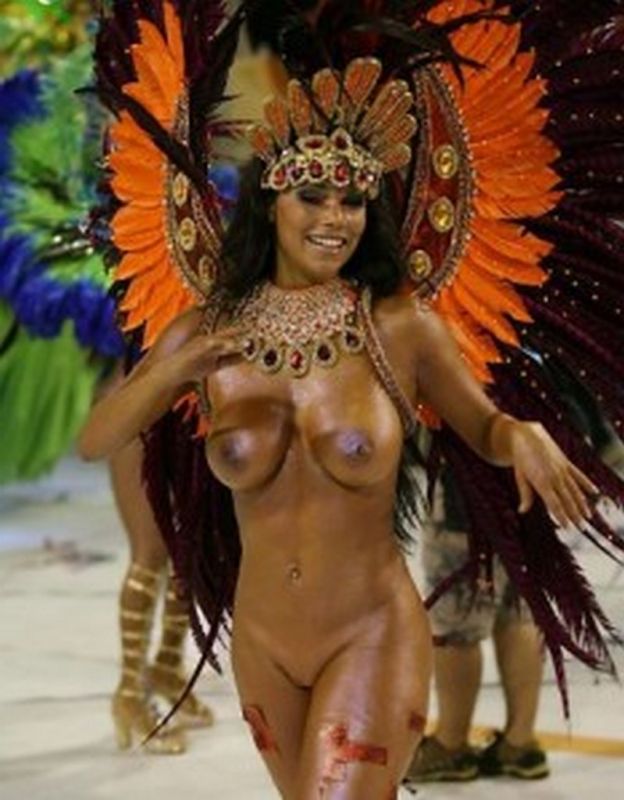 Brasil carnaval sexy woman - Naked photo