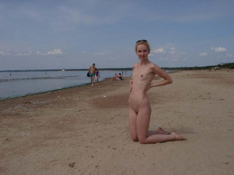 amateur nude beach body