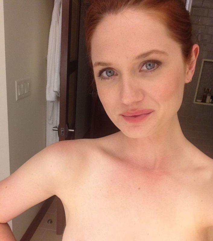 Pictures naked bonnie wright Bonnie Wright
