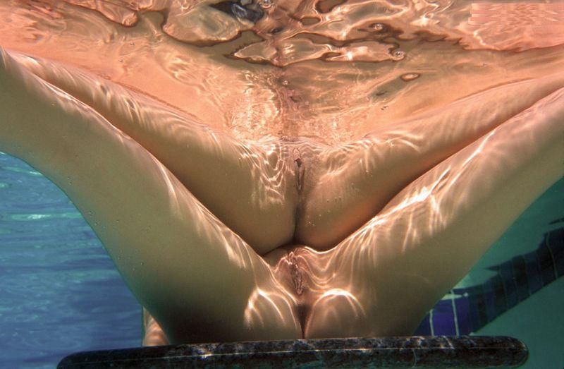 underwater bikini butt
