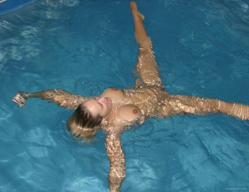 erotic sex underwater
