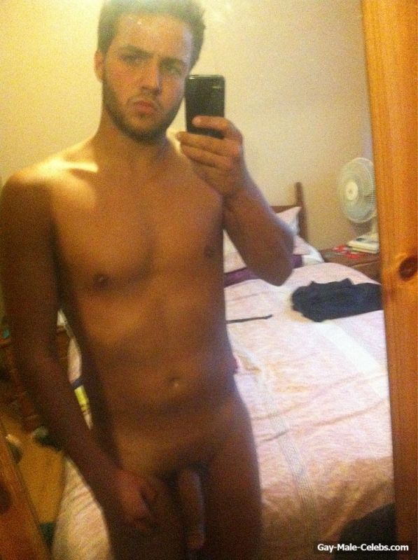 nude male selfies