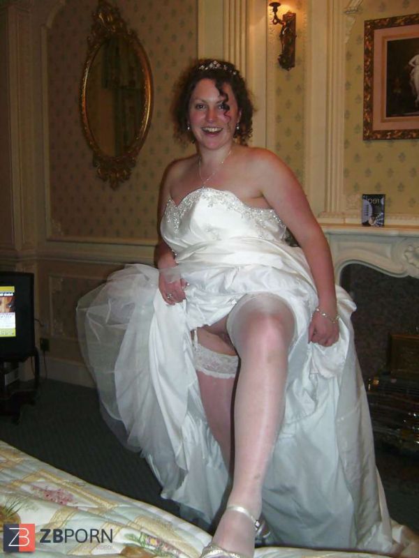 Amateur Wedding Night Nudity
