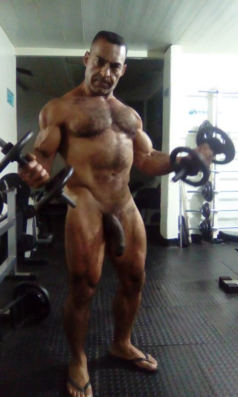 huge hairy muscle men nude