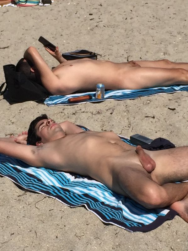 sexy men at nude beach