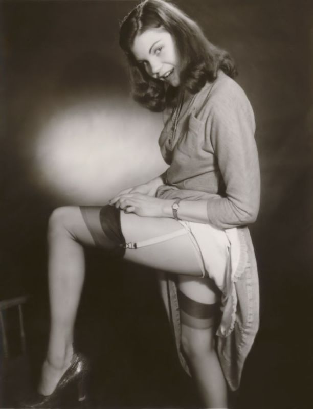 retro hairy pussy vintage nudes stockings