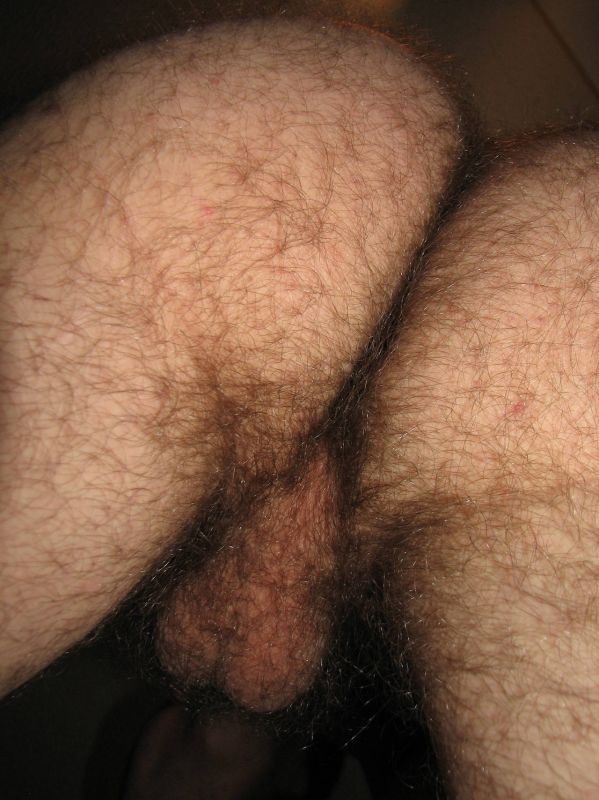 guys with full pubes