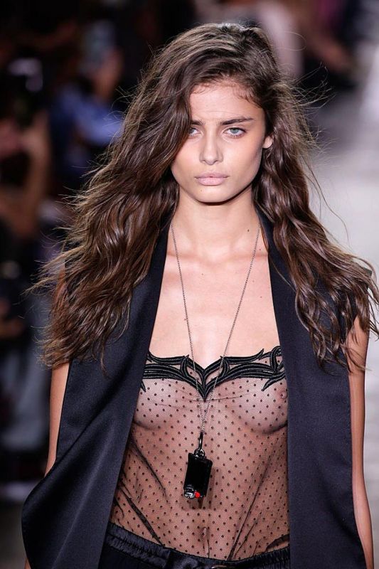 taylor marie hill bangs