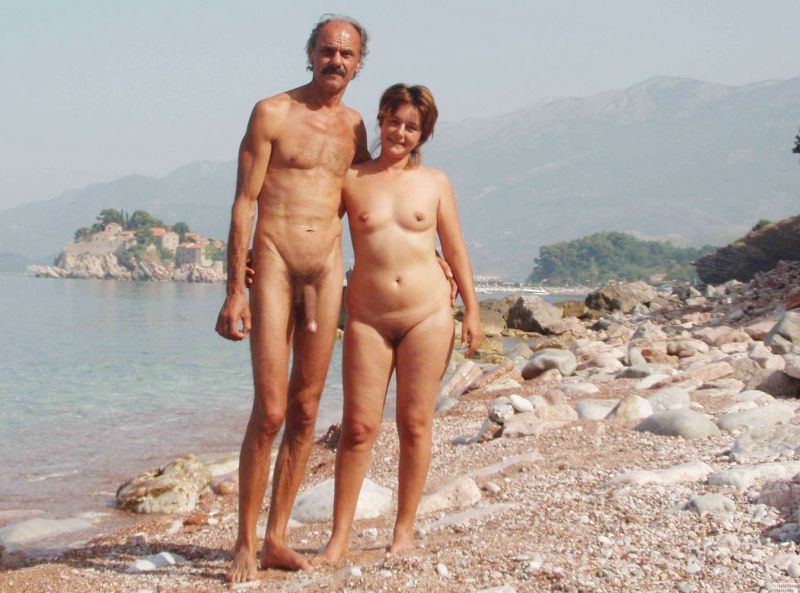 animated nude beach hung men