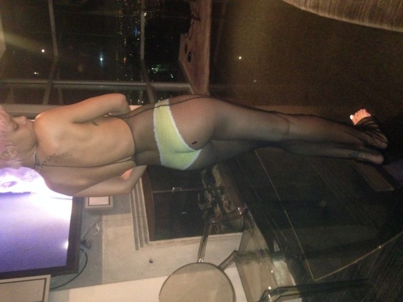 Nude fappening rihanna Rihanna Naked