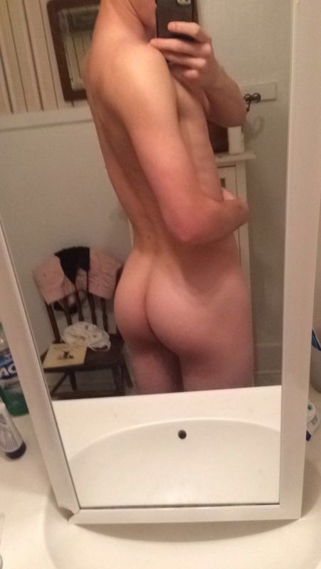 naked amateur men butts