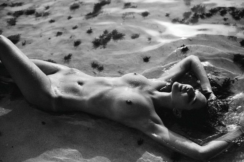 Lisa Smith nude photos