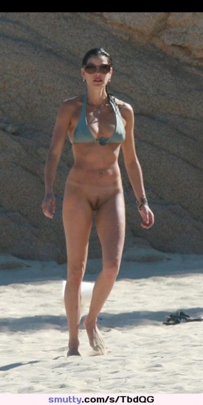 Teri hatcher bikini pictures - Real Naked Girls
