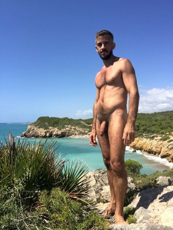 long dick nude beach men