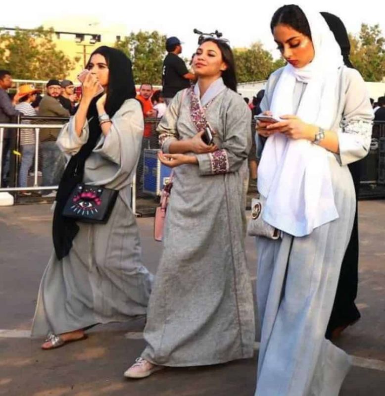 saudi arabia dress