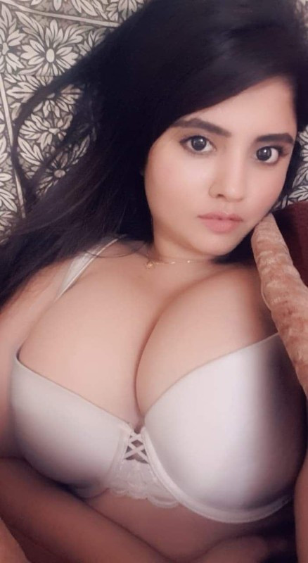 beautiful nude women big boob