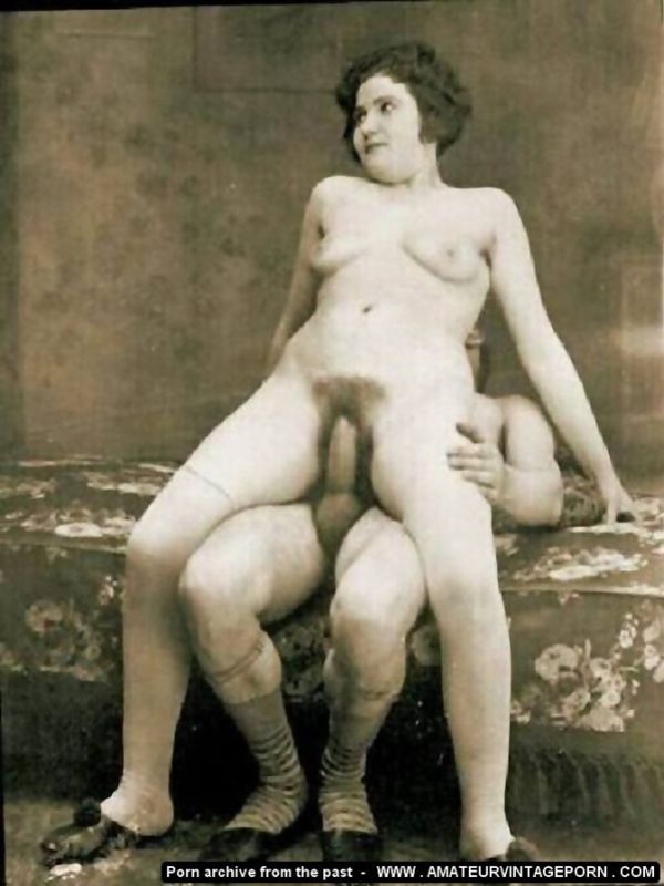 retro erotic nude women