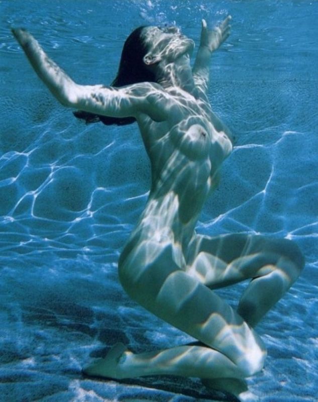 underwater nude ass