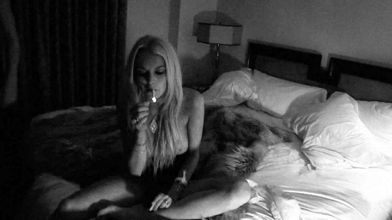 lindsay lohan no swimsuit
