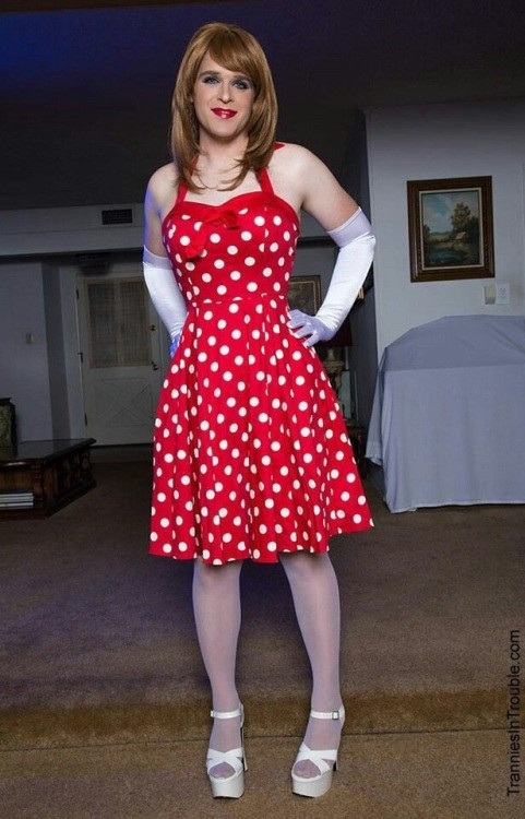 dress costume