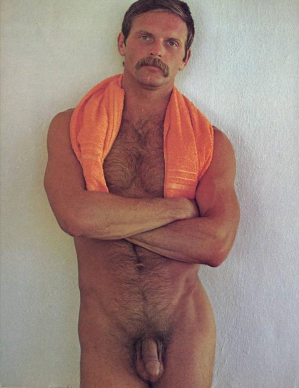 naked gay men butt