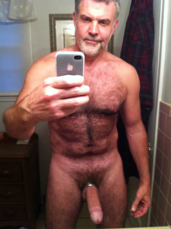 hung gay men nude