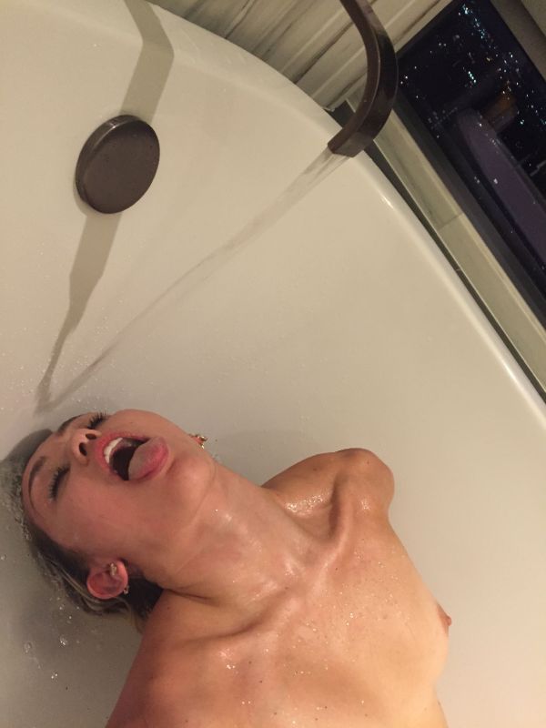 miley cyrus crazy hair